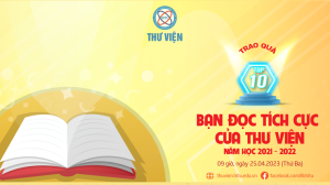 Trao quà cho bạn đọc tích cực của thư viện năm học 2021 – 2022